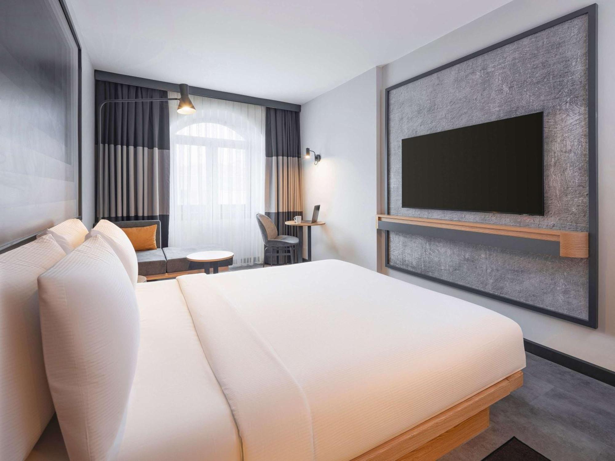 Ibis Istanbul Sisli Hotell Exteriör bild