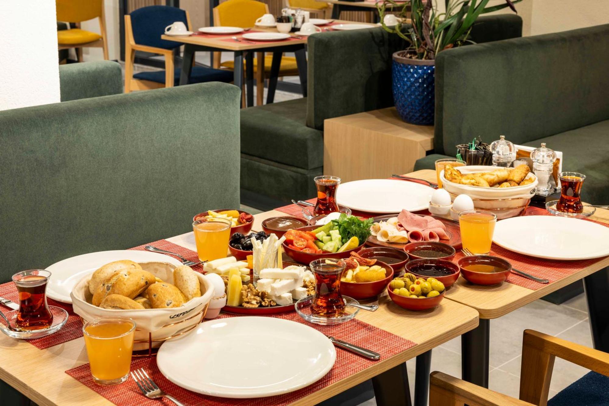 Ibis Istanbul Sisli Hotell Exteriör bild