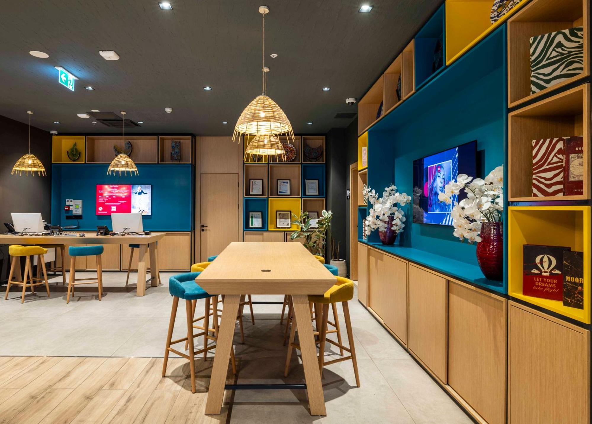 Ibis Istanbul Sisli Hotell Exteriör bild