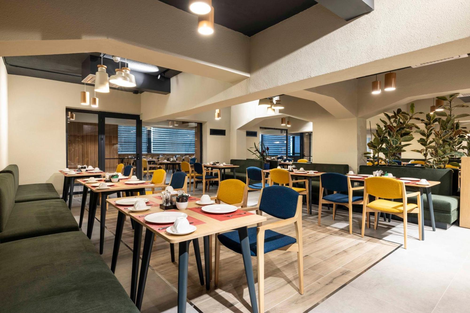 Ibis Istanbul Sisli Hotell Exteriör bild